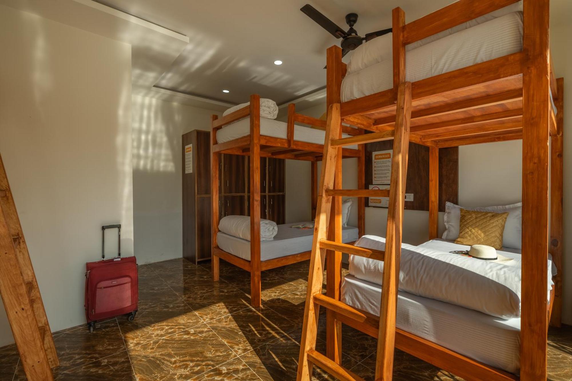 The Social Stays Goa, Morjim Formerly Artbuzz Bagian luar foto