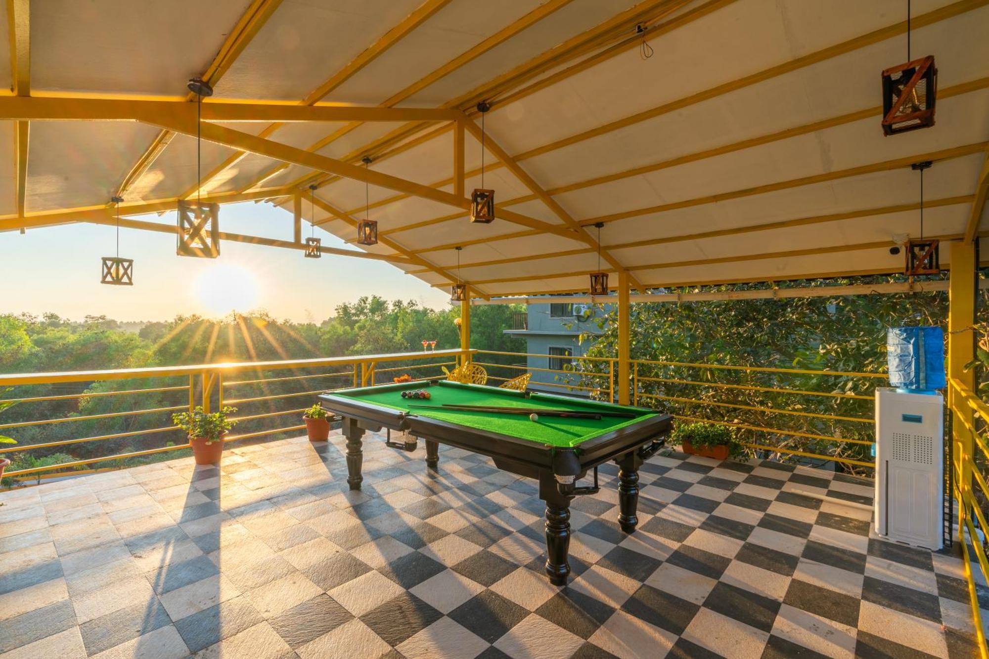 The Social Stays Goa, Morjim Formerly Artbuzz Bagian luar foto